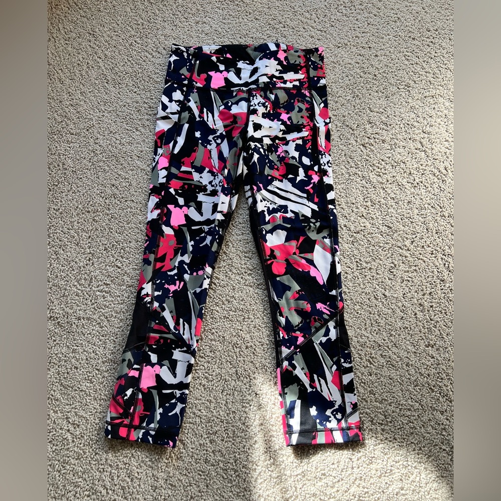 Lululemon Pace Rival Crops - Picture 2 of 7
